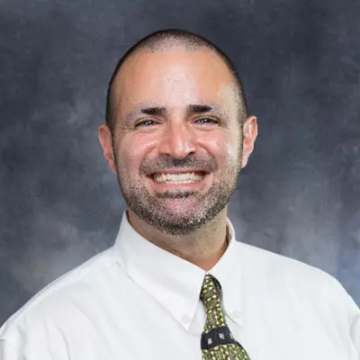 Cyrus Saatsaz headshot